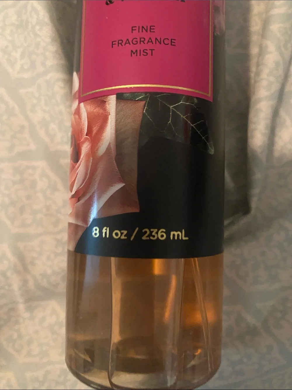 Bath and body works whipped Rose & vanilla fragrance mist